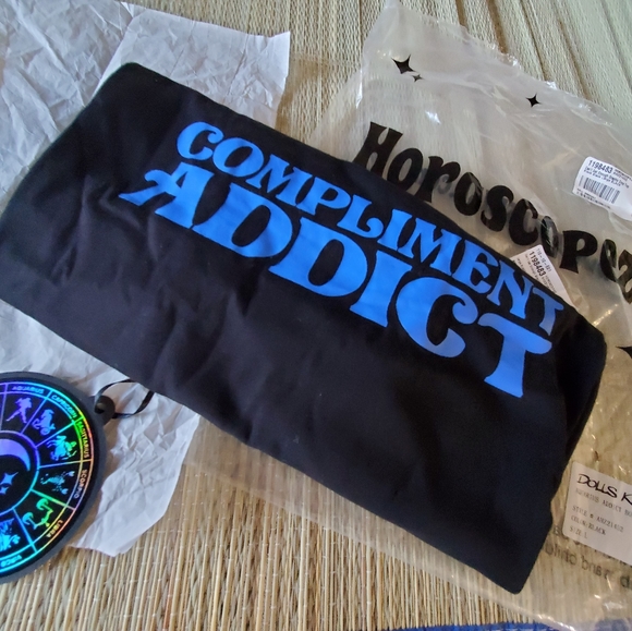 DOLLS Kill,  Cropped Tee~Horoscopez: Compliment Addict - Picture 2 of 9